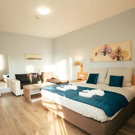 Aparthotel Orchidea Wellness 3*