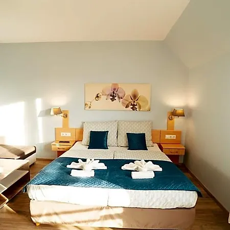 Hotel de apartamente Orchidea Wellness 3*